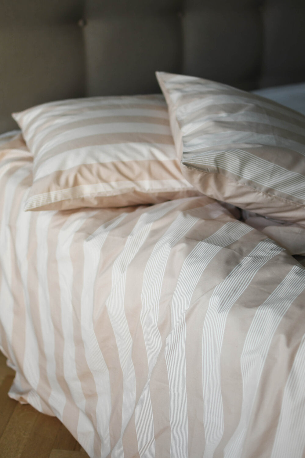 Pure Stripe sengetøj - sand